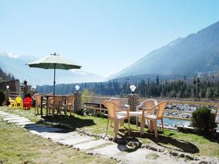 Villa Riverine